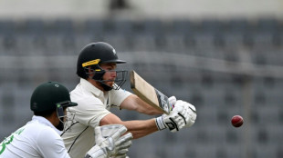 Phillips helps New Zealand fightback in Bangladesh Test
