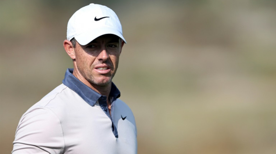 Hillier holds narrow Dubai lead as McIlroy hopes for final-round surge