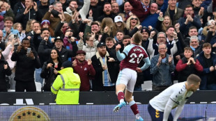 West Ham revive top four bid to leave Everton in relegation danger