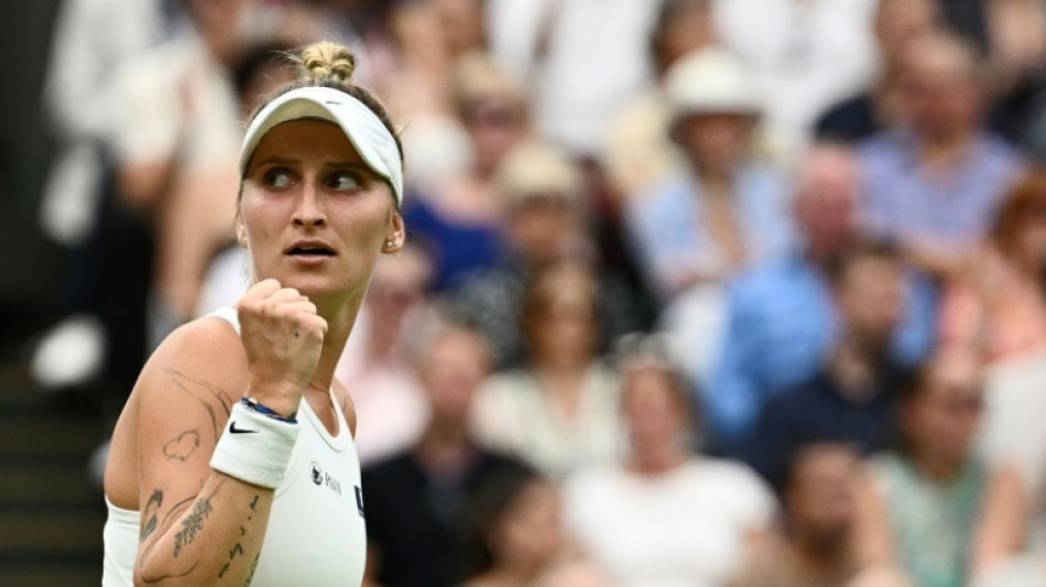 Campeã de Wimbledon, Vondrousova entra no Top 10 da WTA; Swiatek segue como número 1