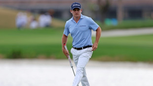 Comeback kid Cauley grabs lead at Cognizant Classic