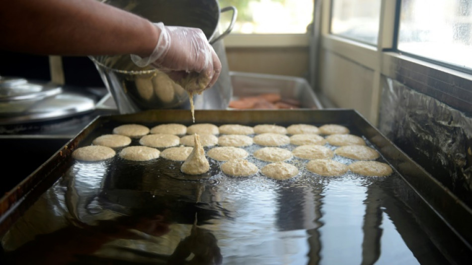 Bahraini artisans toil to preserve sugar-coated tradition