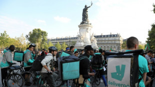 La justicia francesa multa a Deliveroo por "trabajo irregular" de sus repartidores