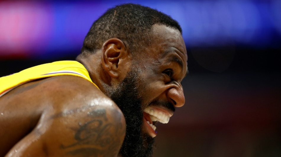 LeBron leads epic Lakers fightback to beat Clippers