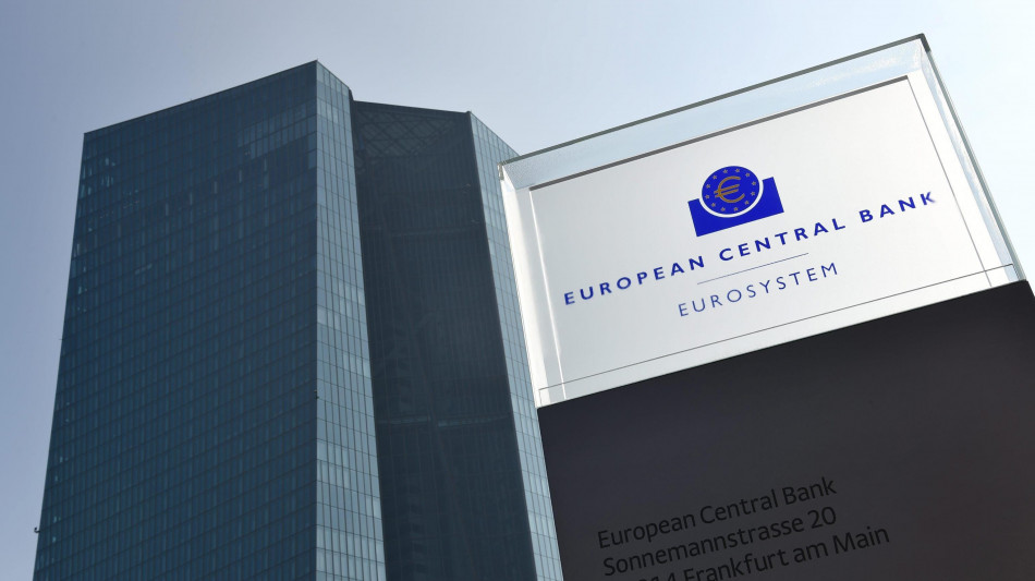 Bce, crescita record dei salari nell'Eurozona al +4,7%