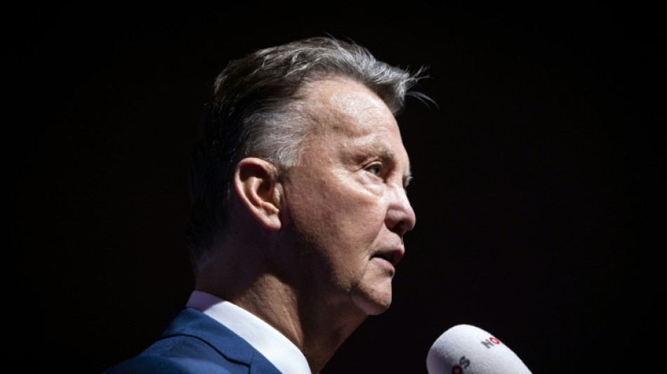 Louis van Gaal asesorará a un Ajax en crisis