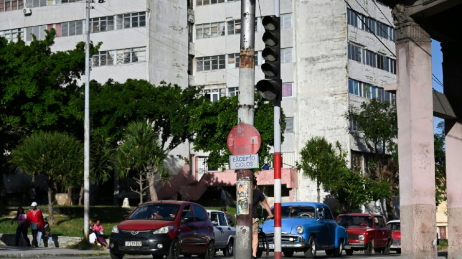 Cuba trata de restablecer su sistema eléctrico tras un nuevo apagón nacional