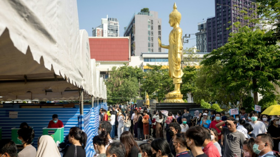 Vote anticipé en Thaïlande avant les élections du 14 mai 