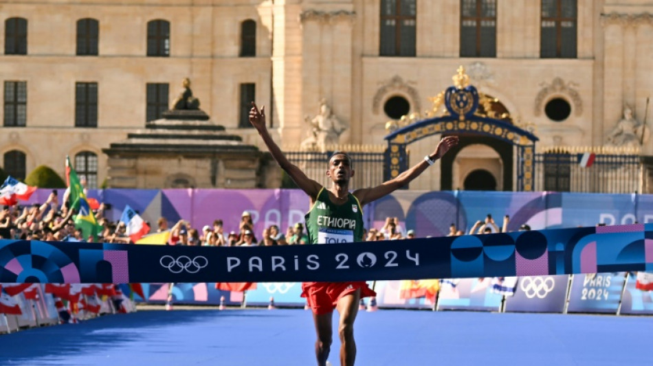 El etíope Tola gana el maratón, EEUU el título en básquet y el Brasil de Marta es de plata