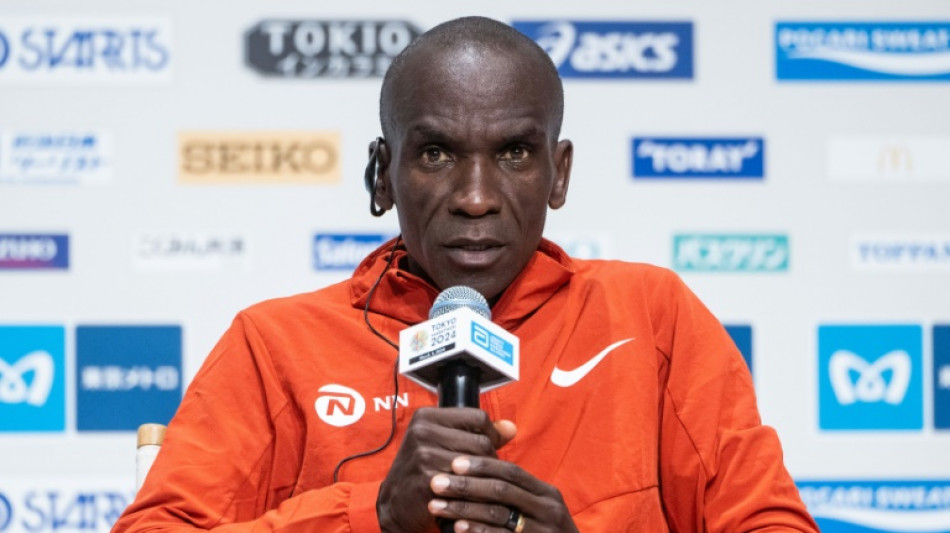 Kipchoge homenageia Kiptum antes da maratona de Tóquio