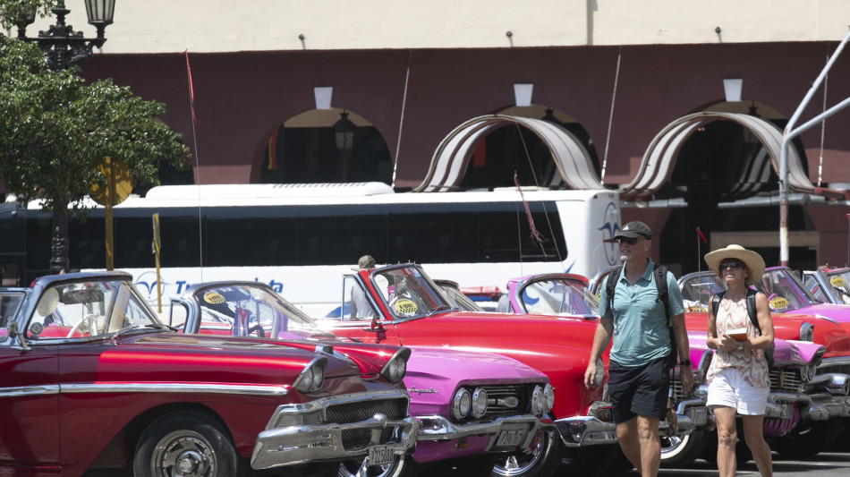 Trasporto pubblico a Cuba in 'uno dei suoi momenti peggiori'