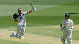 Warner slams 164 as Australia take control against Pakistan