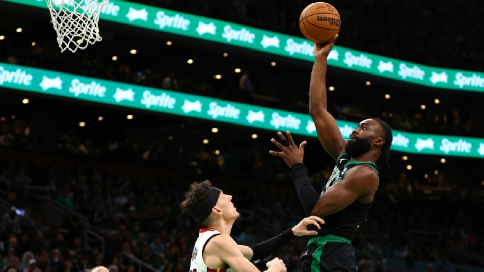 Celtics incinerate Heat to advance, Mavs trounce Clippers