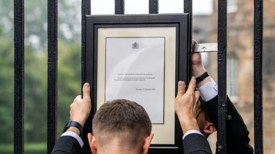 Edimbourg pleure la reine et s'attelle aux préparatifs