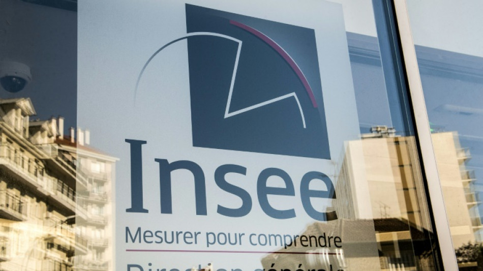 France: le PIB a reculé de 0,1% au 4e trimestre mais progressé de 1,1% en 2024 (Insee)