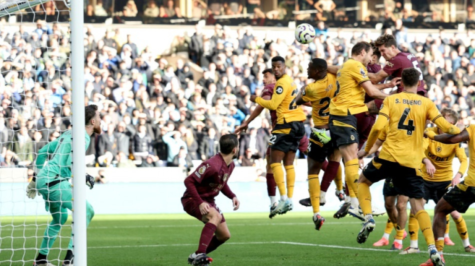 Angleterre: victoire à l'arraché de Manchester City à Wolverhampton (2-1)