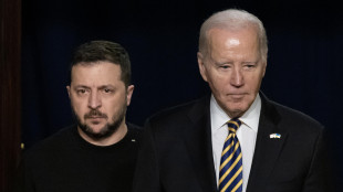 Biden si scusa con Zelensky per il ritardo sugli aiuti