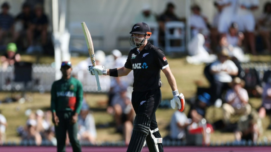 New Zealand down Bangladesh in second ODI despite Sarkar's superb innings