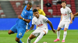 Tottenham vence amistoso em Singapura com 'hat-trick' de Richarlison