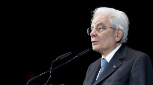 Mattarella, inaccettabili aggressioni contro operatori sanitari