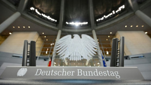 Neuer Bundestag zu konstituierender Sitzung zusammengekommen