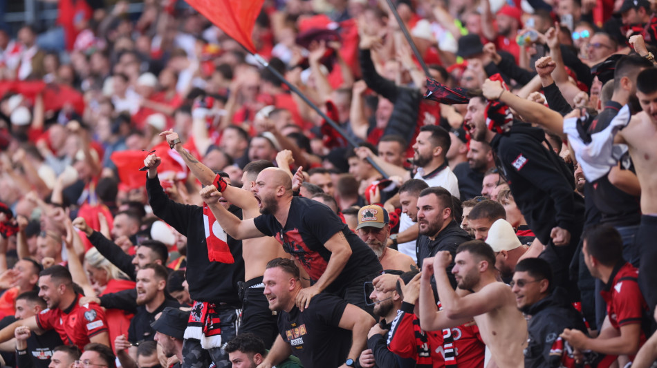 Euro 24: cori anti Serbia, federazione Belgrado chiede sanzioni