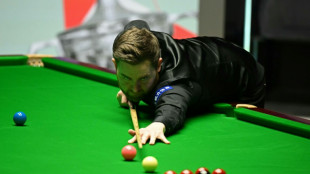 Jones frustrates Wilson's quest to win World Snooker final