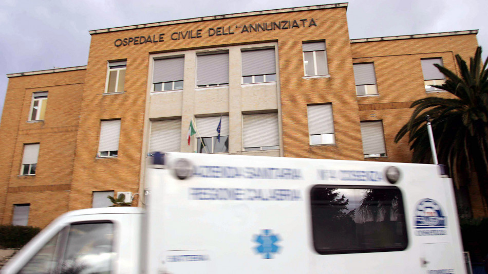 Un caso di West Nile in Calabria, 85enne ricoverato a Cosenza