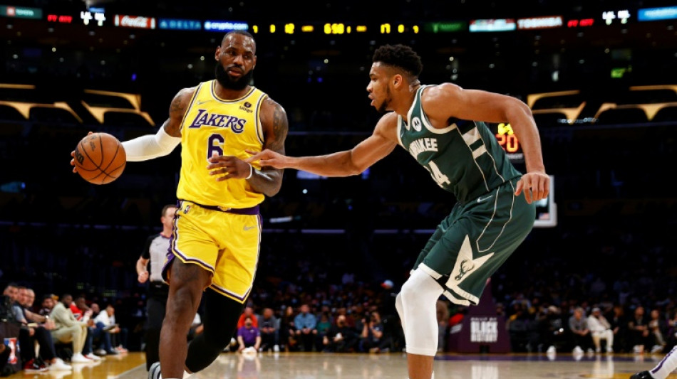 Giannis and LeBron lead early voting for NBA All-Star Game