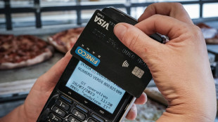 Nel 2023 in Italia calano gli Atm ma aumentano Pos e carte