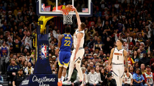 Nuggets down Warriors, Knicks spring Christmas surprise on Bucks