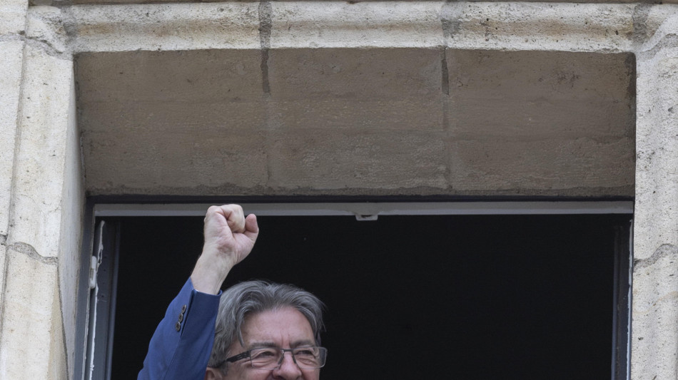 Mélenchon, 'Macron ci consulti su nomina commissario Ue'