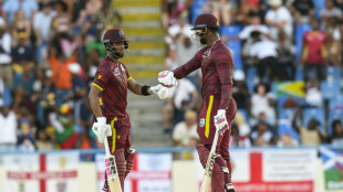 Hope guides West Indies past England in 1st ODI