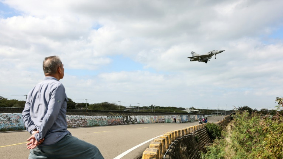 Taïwan détecte 47 avions et 12 navires militaires chinois en 24 heures