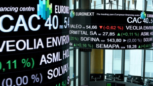 Les Bourses européennes terminent en baisse, freinées par le luxe et la Chine