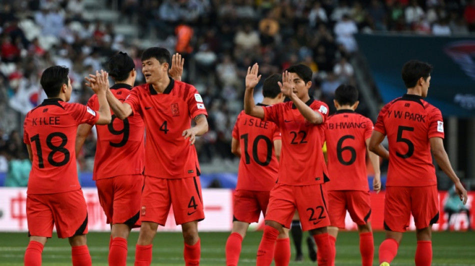 PSG's Lee upstages misfiring Son as S. Korea win Asian Cup opener