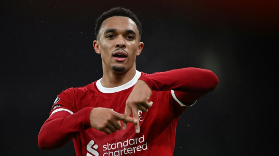 Klopp frustrated by 'unpleasant' debate over Alexander-Arnold position