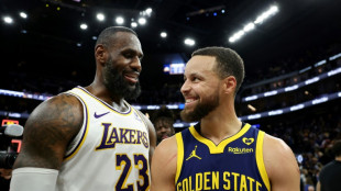 LeBron and Lakers beat Curry's Warriors in double overtime classic