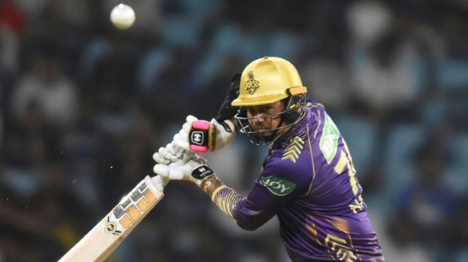 'Splendid' Narine powers clinical Kolkata to top of IPL