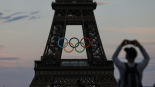 Descendentes de Eiffel querem que os anéis olímpicos sejam removidos até o final do ano