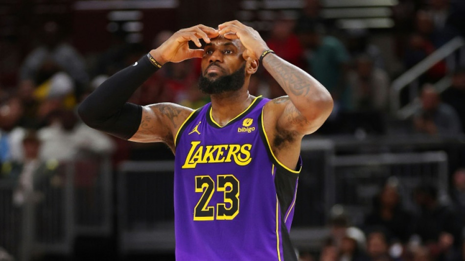 LeBron James to miss Lakers' NBA game at Minnesota