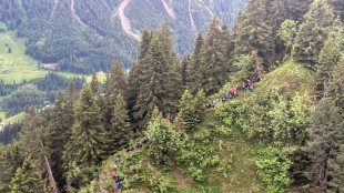 100 school children rescued while hiking in Austrian Alps