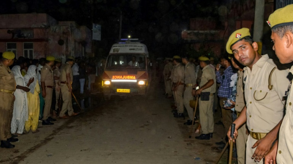 Mehr als 100 Menschen sterben bei Massenpanik in Indien