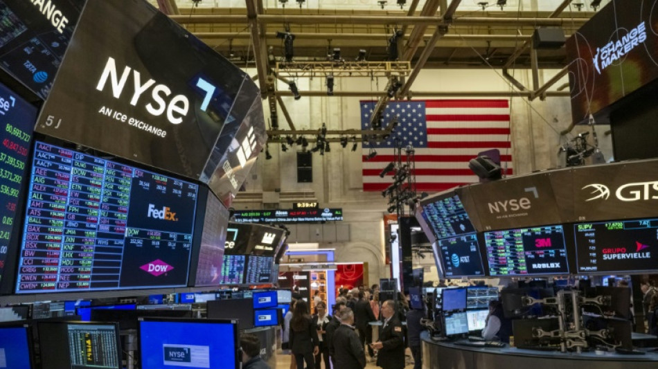 Après un mauvais départ, Wall Street termine en petite hausse