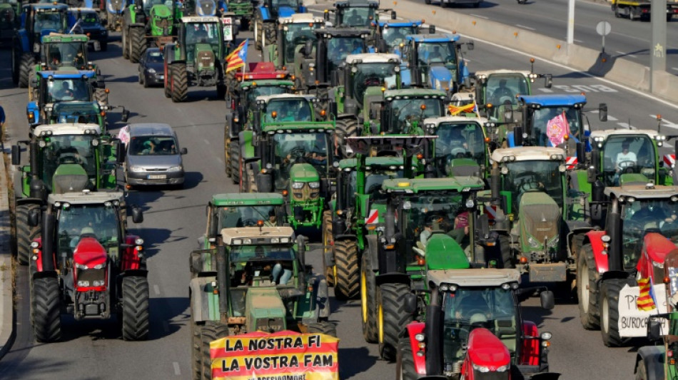 Los agricultores españoles endurecen su protesta