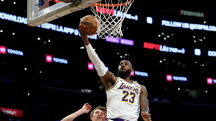 Los Bulls arruinan el regreso de LeBron James con los Lakers