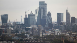 London stock market hits record high