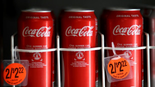 Consumidores aceptan subida de precios de Coca Cola, que registra más ganancias