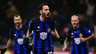 Calhanoglu guides Inter to Serie A top spot with Udinese win