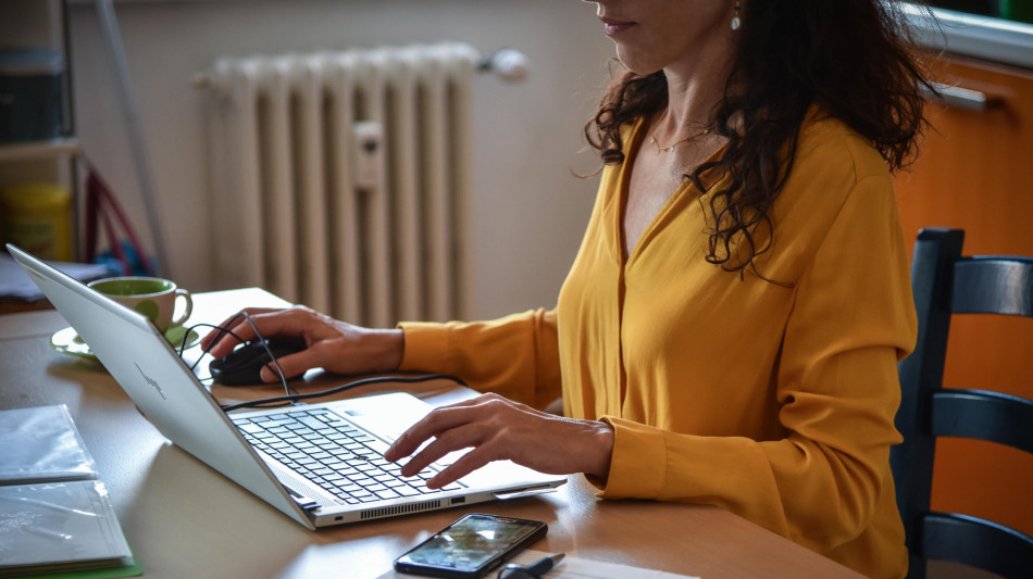 Istat, l'81% delle persone molestate sul lavoro è donna